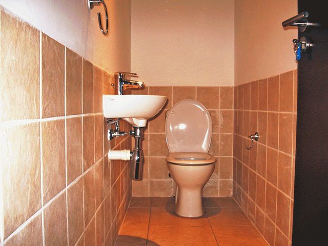 トイレの水漏れトラブルを未然に防ぐための快適空間維持ガイド